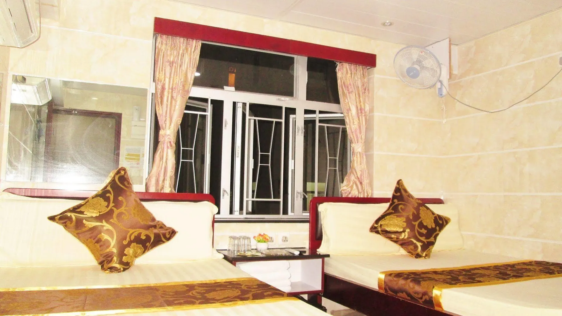 Apartment Peace Guest House Hong Kong